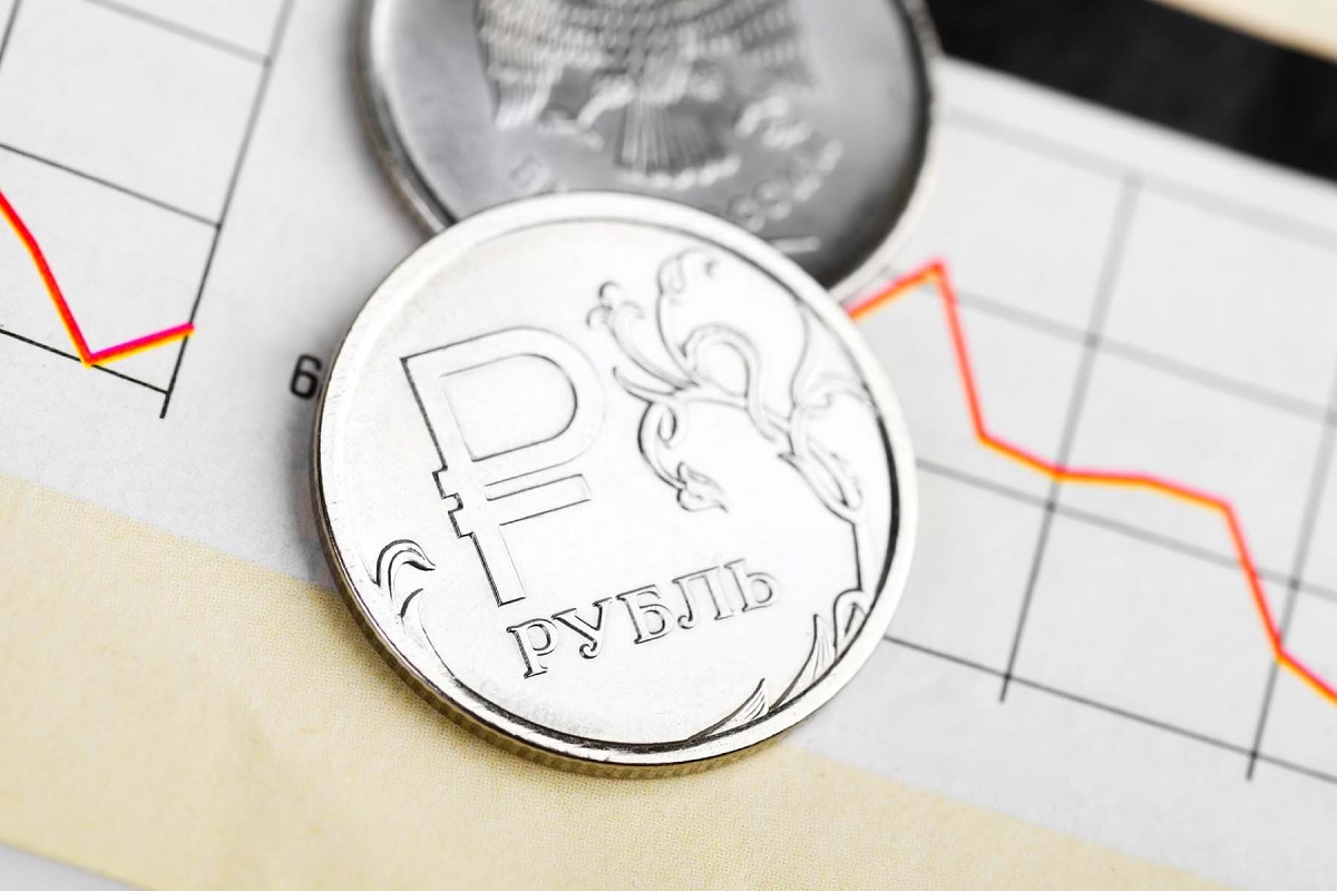 Аналитик спрогнозировал дальнейшее падение рубля