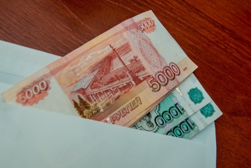В РФ хотят ужесточить наказание за «серые зарплаты»