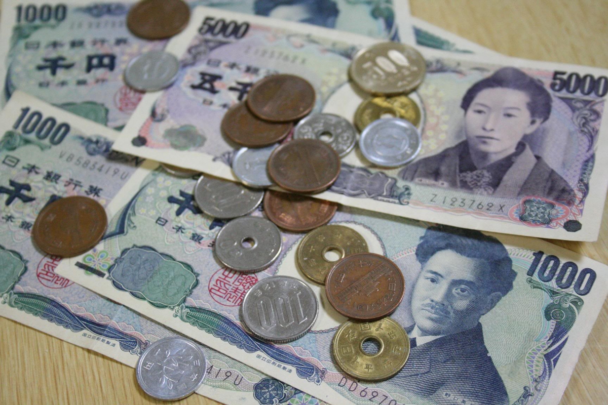 Японская иена