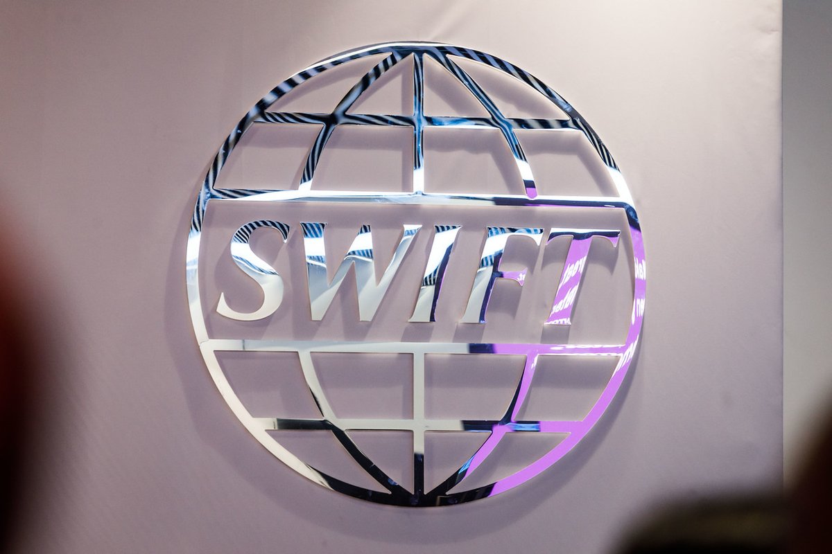 12 марта российские банки будут отключены от SWIFT