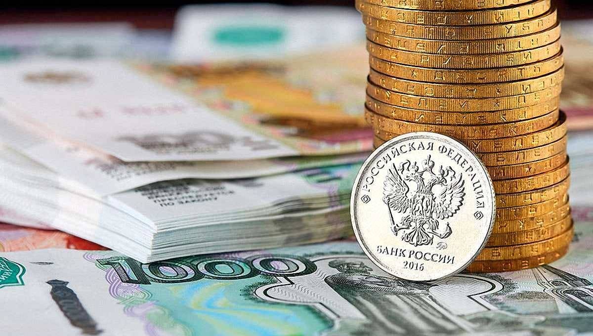 В феврале из российских банков забрали 1,2 трлн рублей