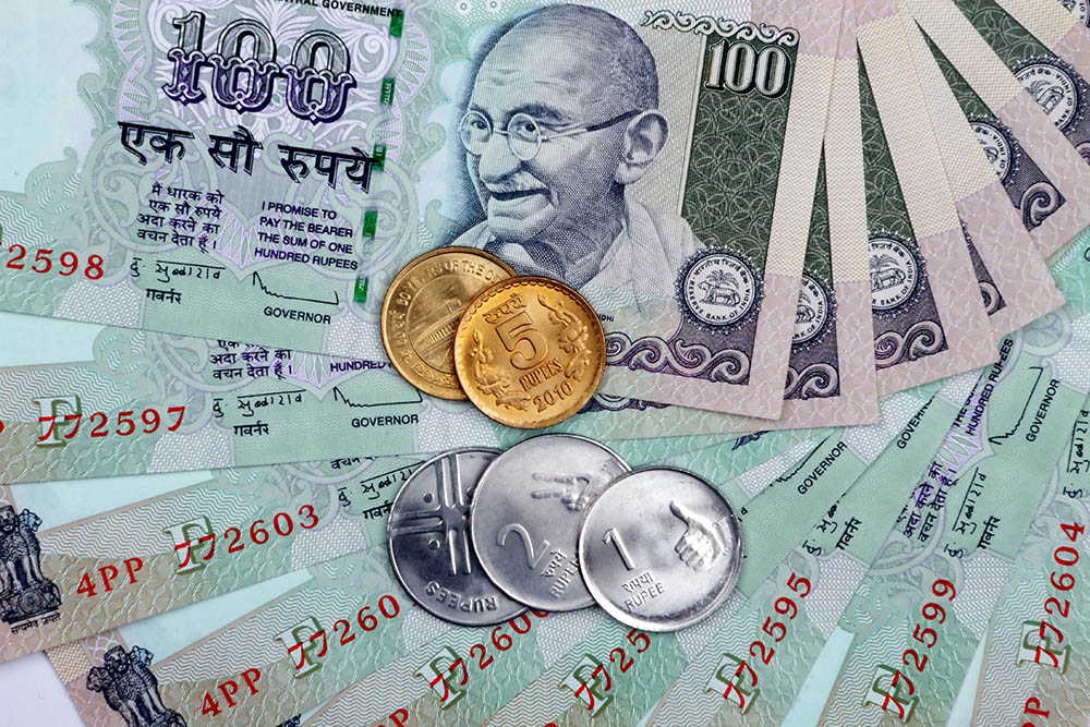 Банки Индии не планируют торговать с Россией в рупиях