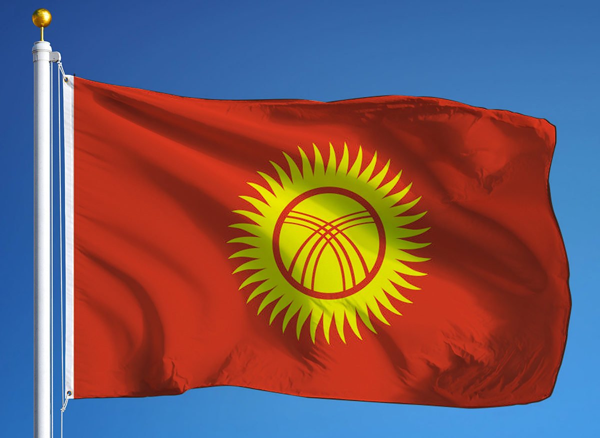 Банки Киргизии перестают обслуживать карты «Мир»