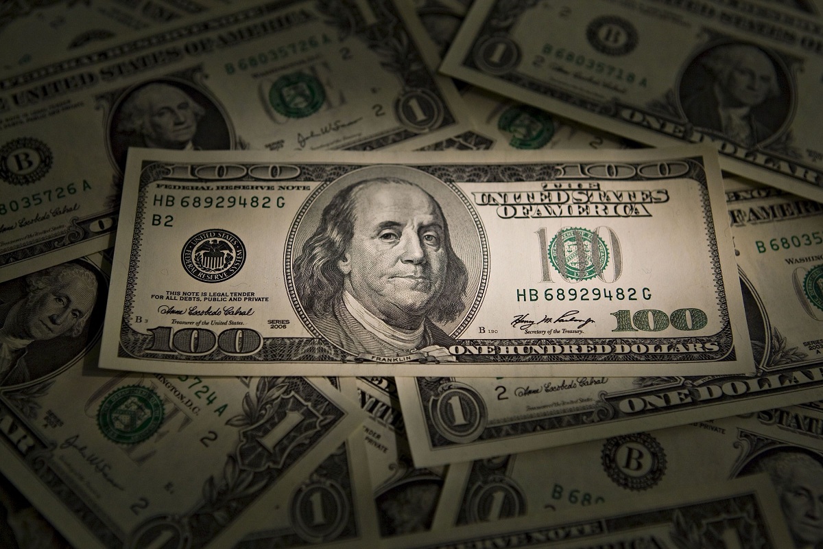 Еще одно государство намерено отказаться от доллара