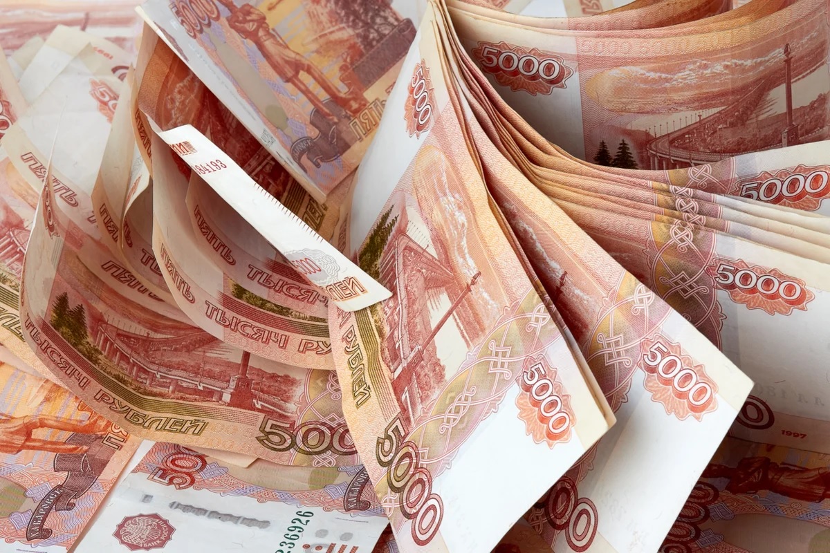 В ЦБ РФ сообщили о гигантских задолженностях россиян перед банками