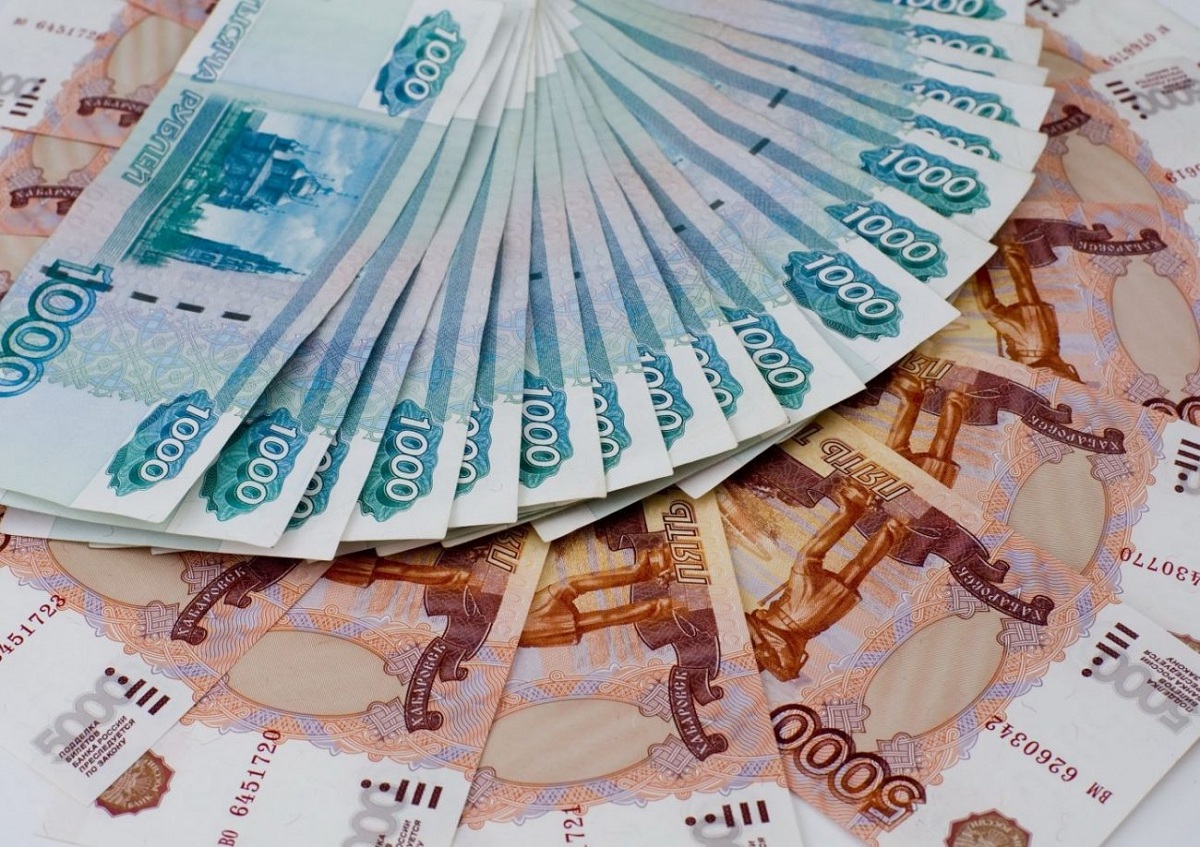 Эксперты сообщили, сколько денег россияне задолжали МФО