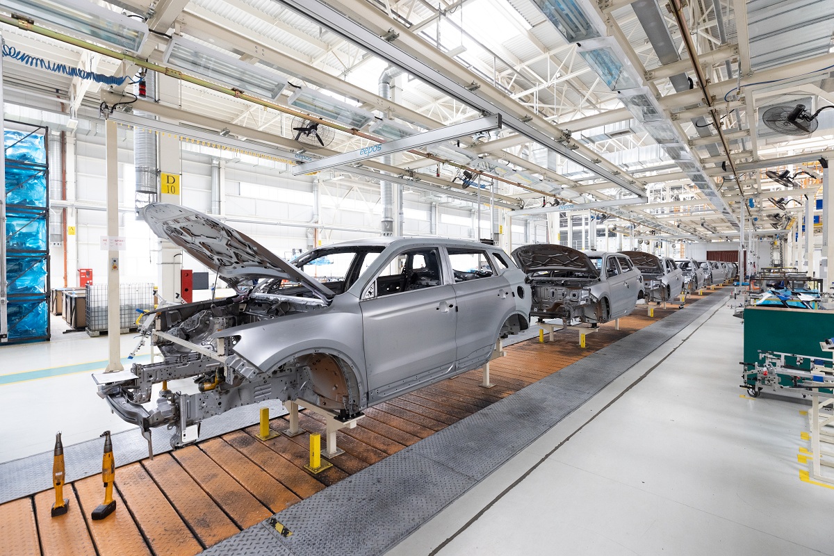 Сократились объемы выпуска авто