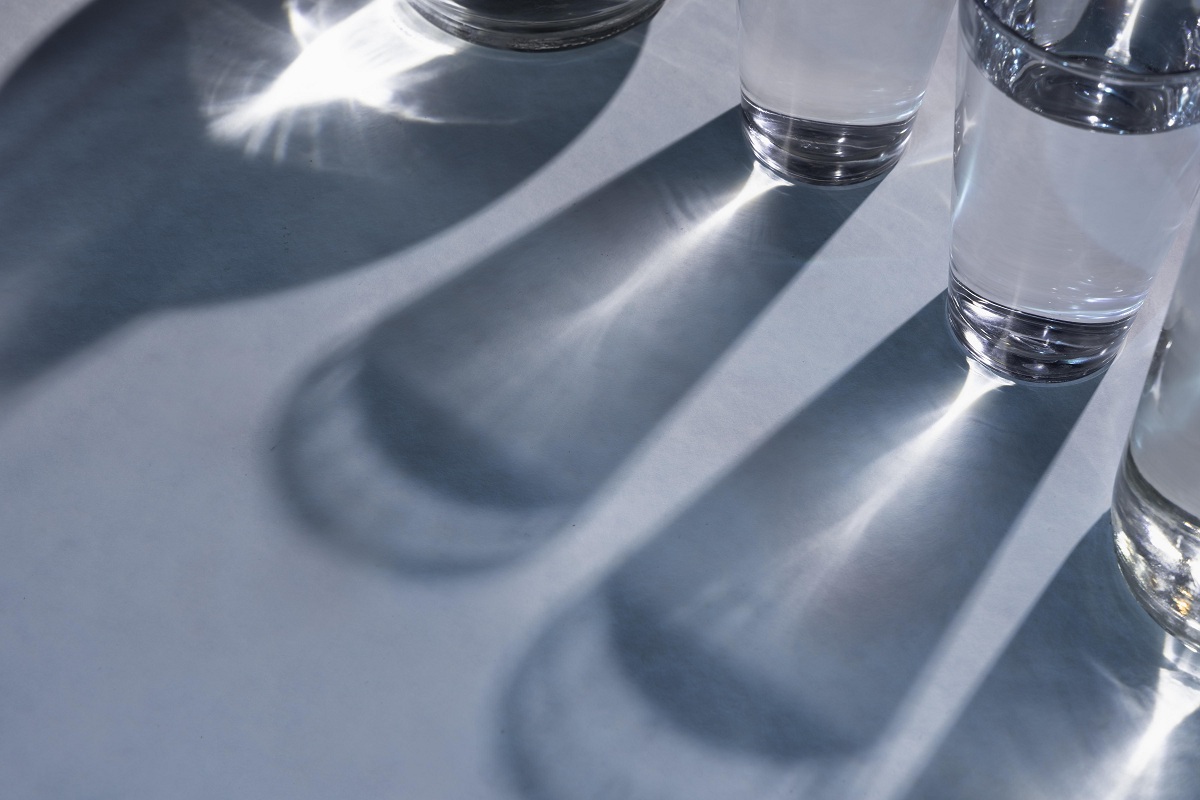 Выпуск водки упал